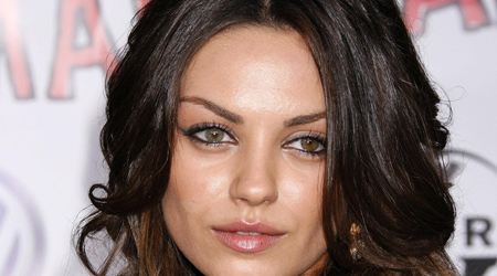 Kunis expecting first child with fiance Kutcher?