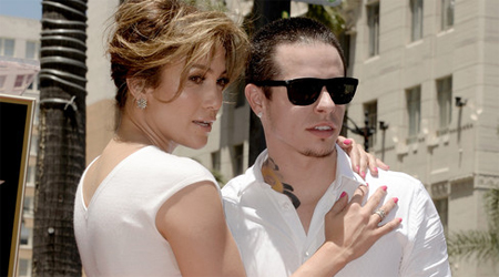 JLO doles out tip to boyfriend, says be yourself