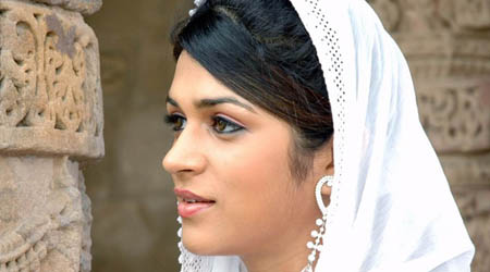 I do yoga for mental peace: Shraddha Das