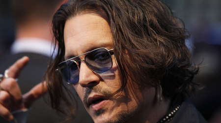 Depps daughter doesnt find him cool