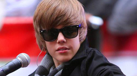 Bieber tried to gatecrash Drake Bells party