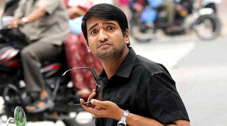 Vallavanukku... for my fans: Santhanam