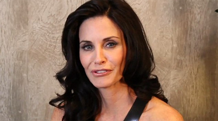 Courteney Cox wont rush into marriage