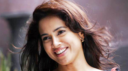 Just married Sameera has no plans to join films soon