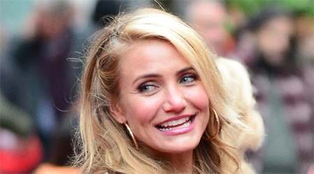 Cameron Diaz bats for multiple partners