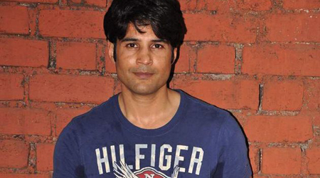 Want to do path breaking film: Rajeev Khandelwal