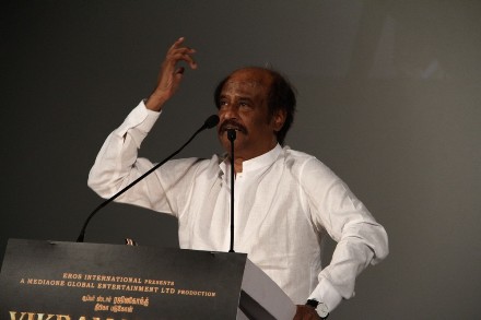 Want to see Baahubali shooting   Rajinikanth