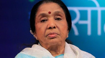 Asha Bhosle performs in Paris, overwhelmed