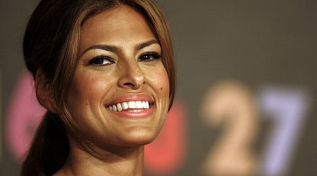 Eva Mendes having one sided rivalry with Jessica Chastain!