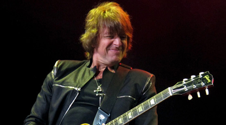 Richie Sambora still loves Heather Locklear