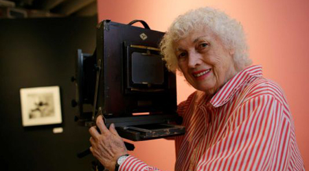 Model turned photographer Bunny Yeager dies