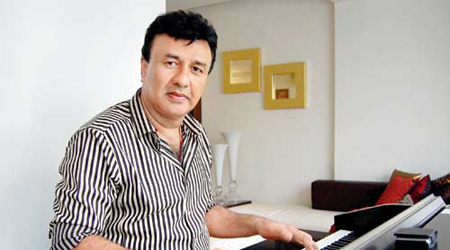 Now Anu Malik does the towel dance!