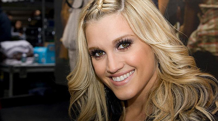 Ashley Roberts sees spiritual guide regularly