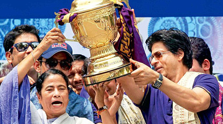 Post KKR victory, SRK meets Mamata at her residence