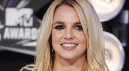 Spears offered $12 mn deal by Axis Theatre