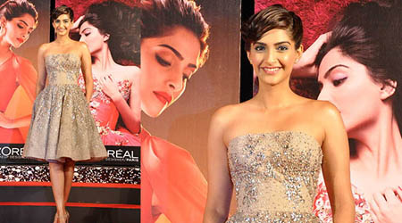 Sonam unveils LOr©al Paris make up line