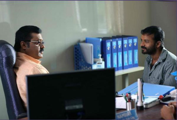 Suresh Gopi as doctor, Jayasurya as patient