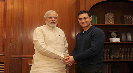 Aamir, PM discuss social issues (Lead)