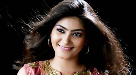 TV actress Rajshri visits Big Bs ancestral home