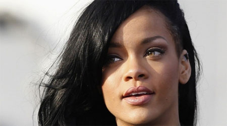 Rihanna in love with cousins baby