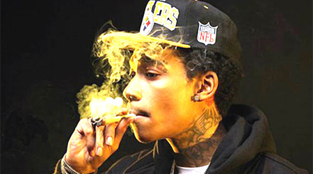 Wiz Khalifa launches self branded rolling papers