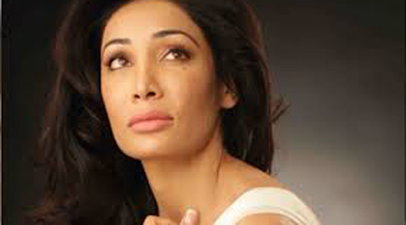 Favreau wrote Chef roles with Vergara, Johansson in mind