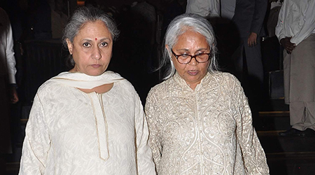 Jayas mother fans Big B! (Movie Snippets)