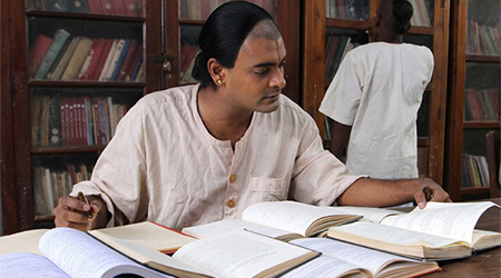 Shaved my head 40 times for Ramanujan: Abhinay