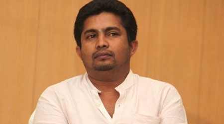 Maan Karate director signs a film for Red Giant