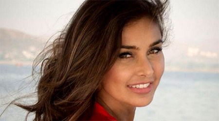 IIJW: Lisa Ray honoured to walk for Farah Khan Ali