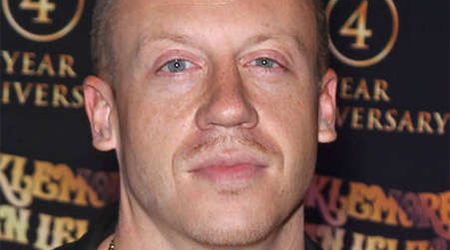 Macklemore turns into freelance artist