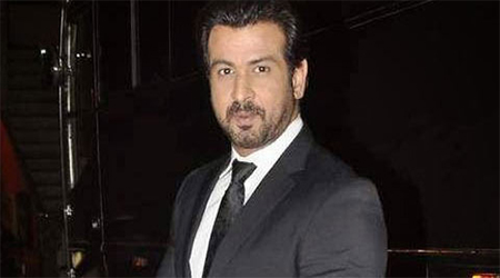 Ronit Roy off social networking 