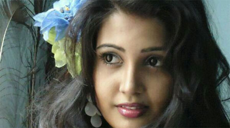 Tamil actress Sandra Amy goes to Bollywood