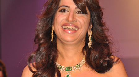 Varuna D Jani wows women with solitaire range 