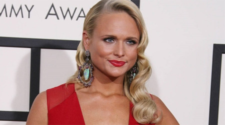 Miranda Lambert switches to bob cut