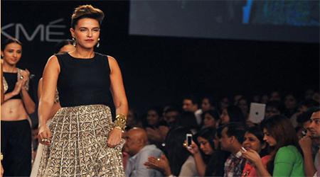 LFW: Neha Dhupia impressed with Swati Vijaivargies collection