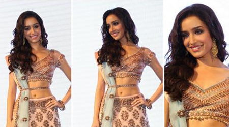 Injured Shraddha Kapoor gives heels a miss for catwalk