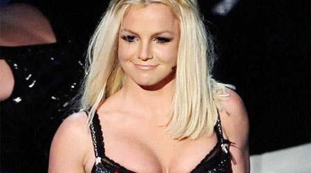 Britney Spears to launch lingerie line in London