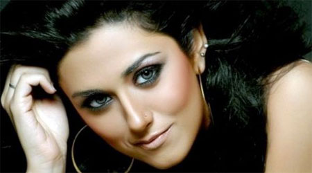 Ridhi Dogra finds romantic scenes amusing