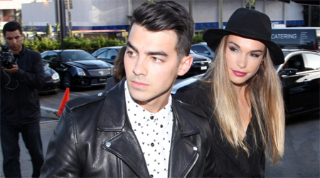 Joe Jonas splits from girlfriend