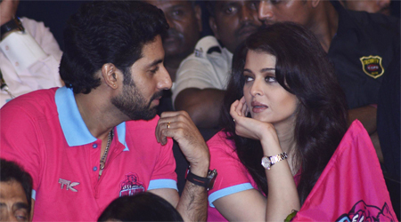 Bachchan clan in Jaipur for Pink Panthers