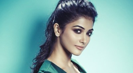 Mugamoodi girl in Hrithik Roshans film