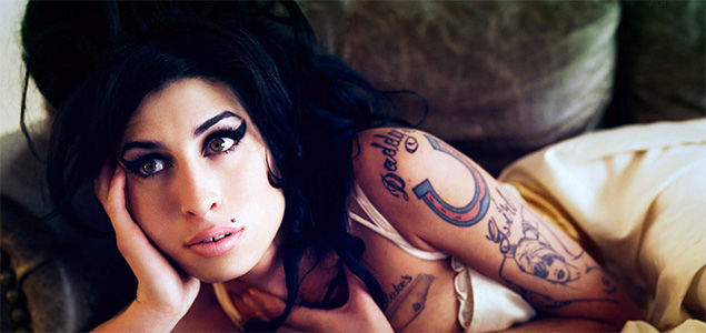 Amy Winhouses life size statue unveiled in London