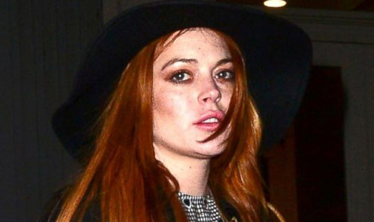 Lindsay Lohan tries hypnotherapy to quit smoking