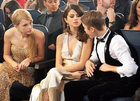 Selena Gomez doesnt talk to Taylor Swift about Justin Bieber