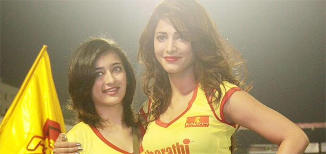 Shruti Haasan excited about sister Aksharas debut in Shamitabh