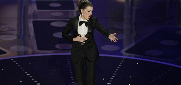 Anne Hathaway to go on family road trip to memorize lines from Broadway play