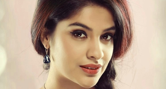 Archana Kavi in 'Sughamayirikkatte'