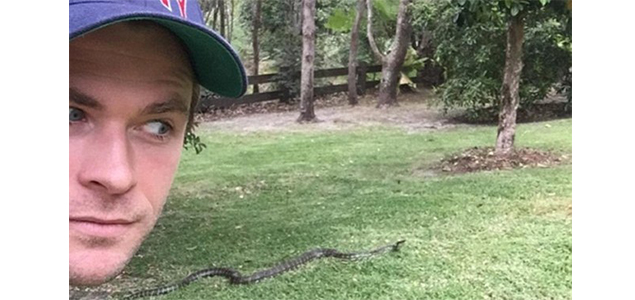 Chris Hemsworth posts Instagram picture of him hanging out with a snake