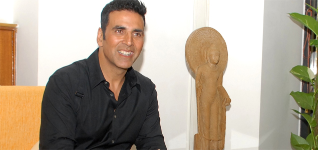 Akshay to give autographed tickets ofSingh is Bliing to fans